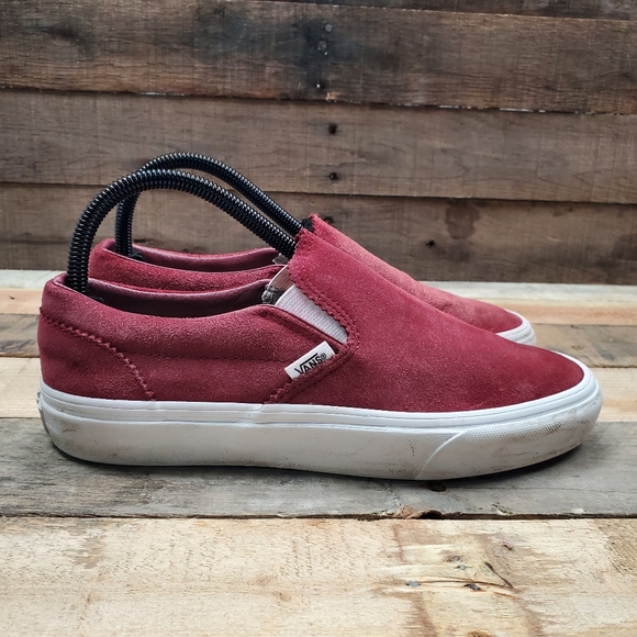 maroon vans classic